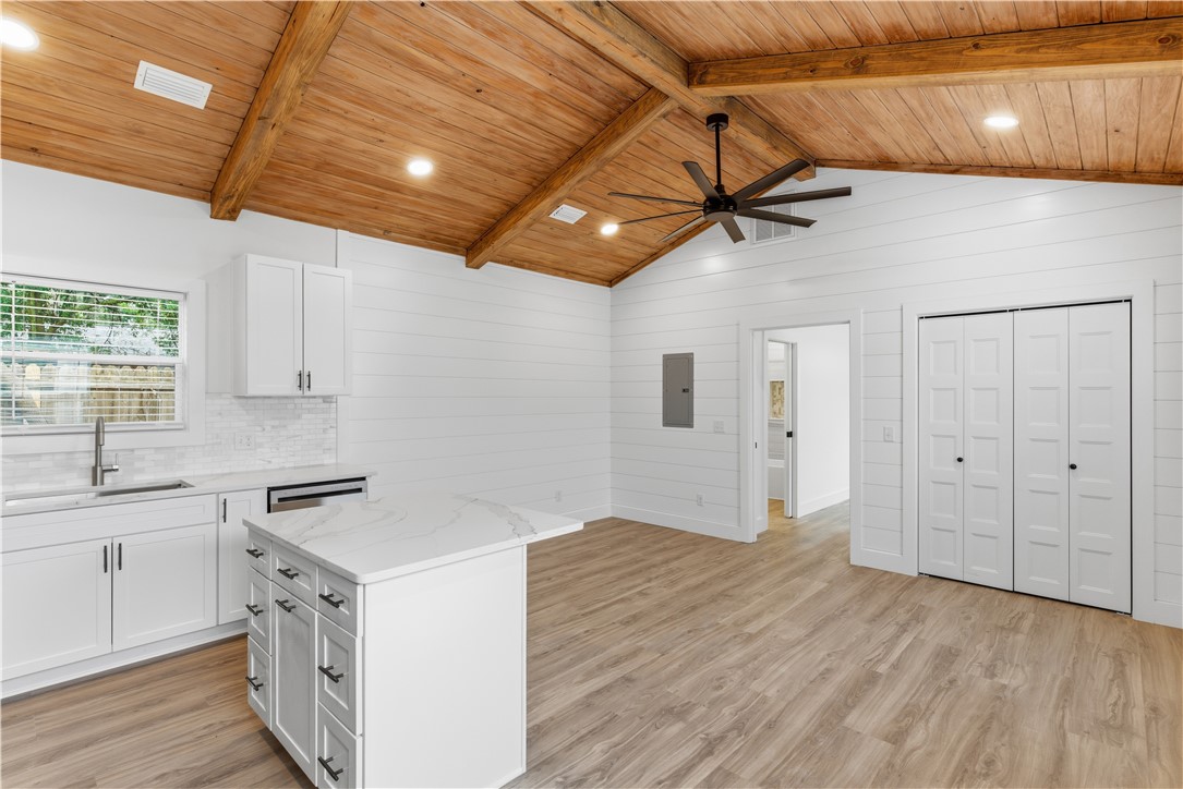 308 Palm Street St. Simons Island, GA 31522 - Photo 3 of 23