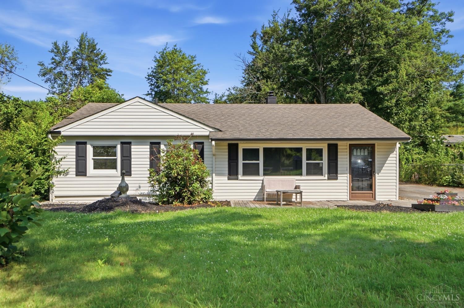 1654 Fay Road Goshen, OH 45122 - Photo 2 of 25