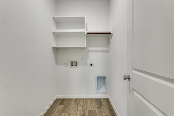 a view of a walk in closet