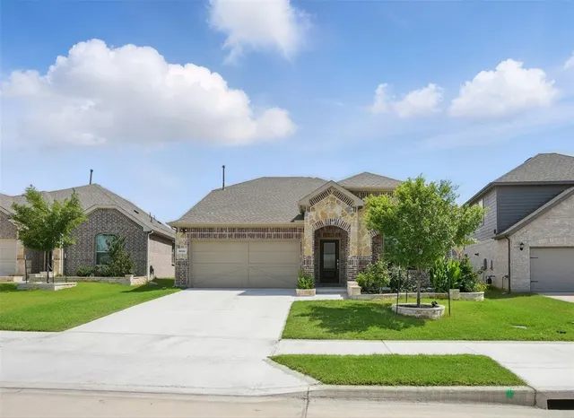 $450,000 | 6008 Fairholme Drive, Aubrey, TX 76227