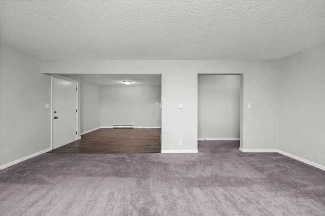 $1,600 | 609 East 3rd Street, Unit 5, Lockport, IL 60441