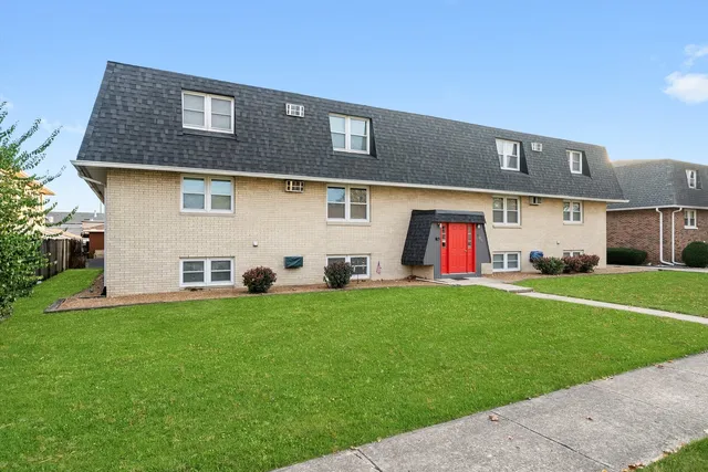 $1,600 | 609 East 3rd Street, Unit 5, Lockport, IL 60441