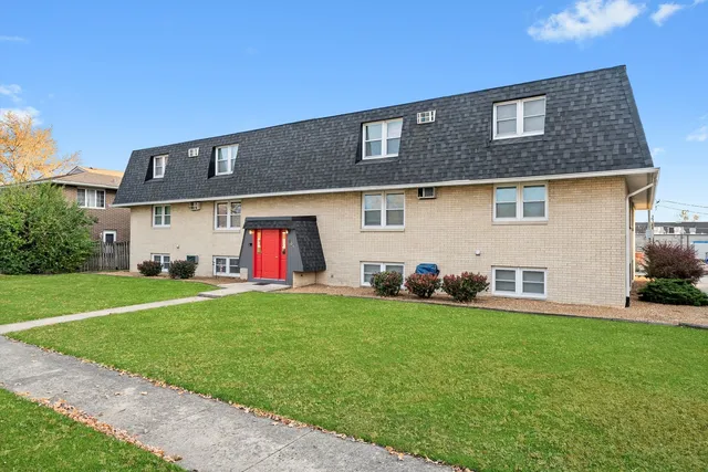 $1,600 | 609 East 3rd Street, Unit 5, Lockport, IL 60441