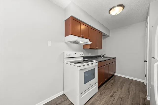 $1,600 | 609 East 3rd Street, Unit 5, Lockport, IL 60441