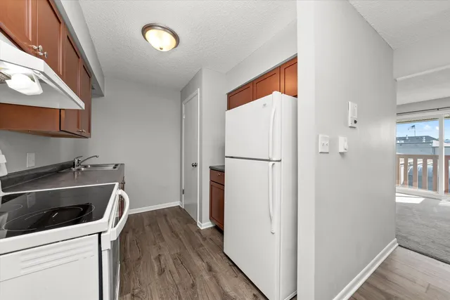 $1,600 | 609 East 3rd Street, Unit 5, Lockport, IL 60441