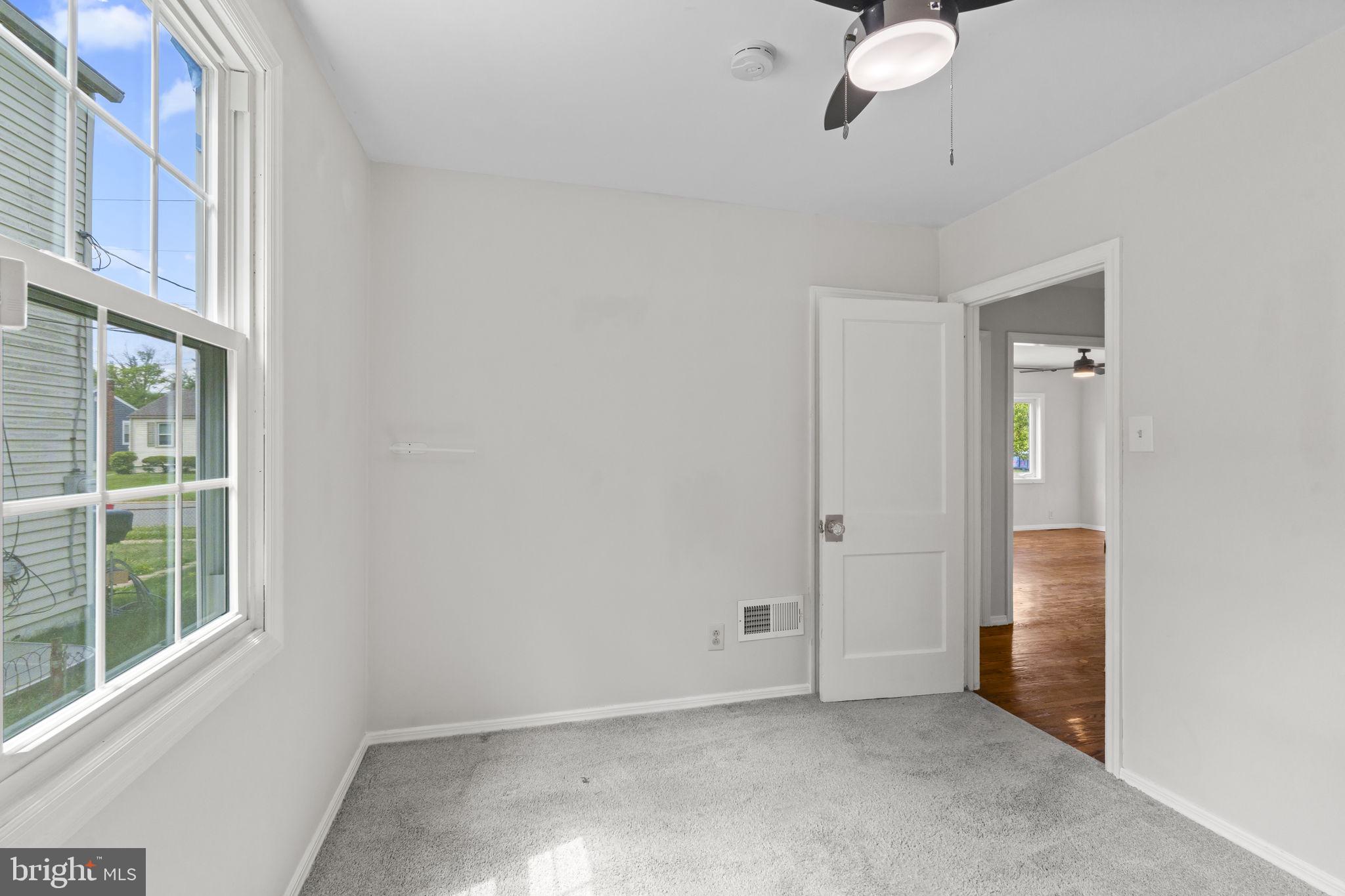 64 Edison Road Cherry Hill, NJ 08034 - Photo 19 of 34