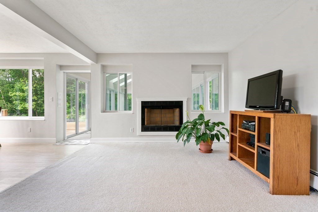 124 East Hill Road Brimfield, MA 01010 - Photo 15 of 42 Gallery Image 15