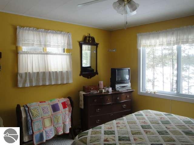 2896 West Log Lake Road Northeast Kalkaska, MI 49646 - Photo 13 of 19 1725094-12.JPG
