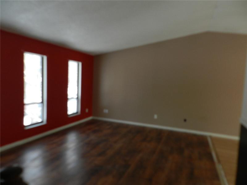 5327 Thompson Road Indianapolis, IN 46221 - Photo 3 of 11 Gallery Image 3