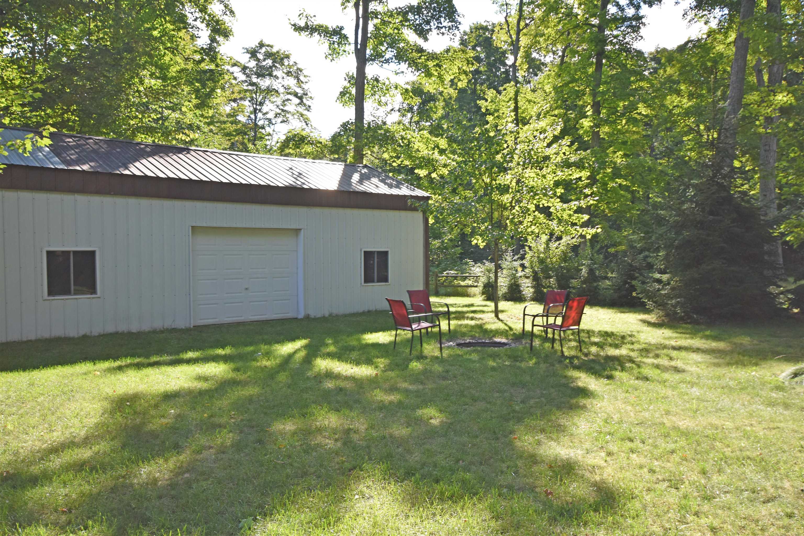 3631 West Trumbull Road Maple City, MI 49664 - Photo 6 of 25 1898487-5.JPG