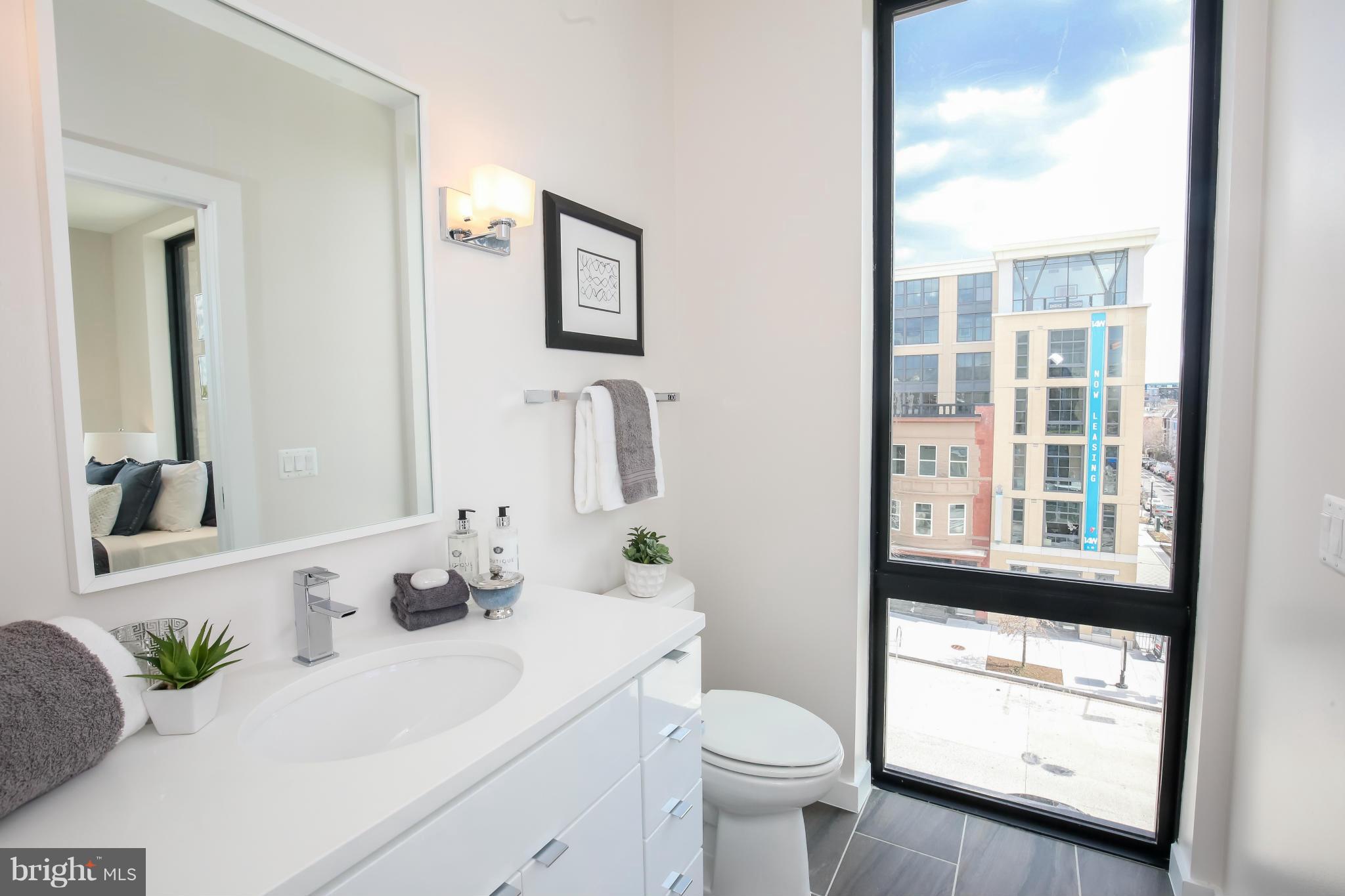 1405 W Street Northwest, Unit 202 Washington, DC 20009 - Photo 14 of 15 Bath (Master)