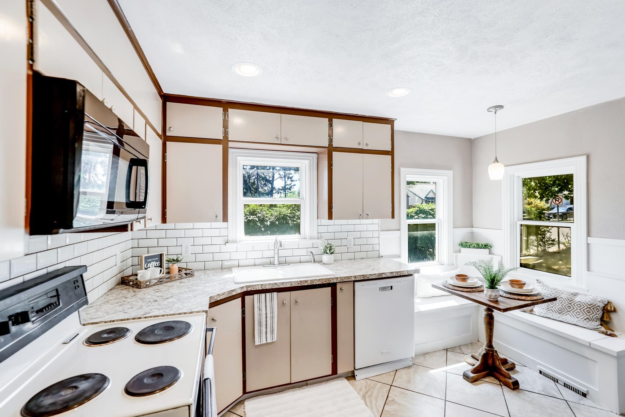 4703 North Stone Street Spokane, WA 99207 - Photo 14 of 40