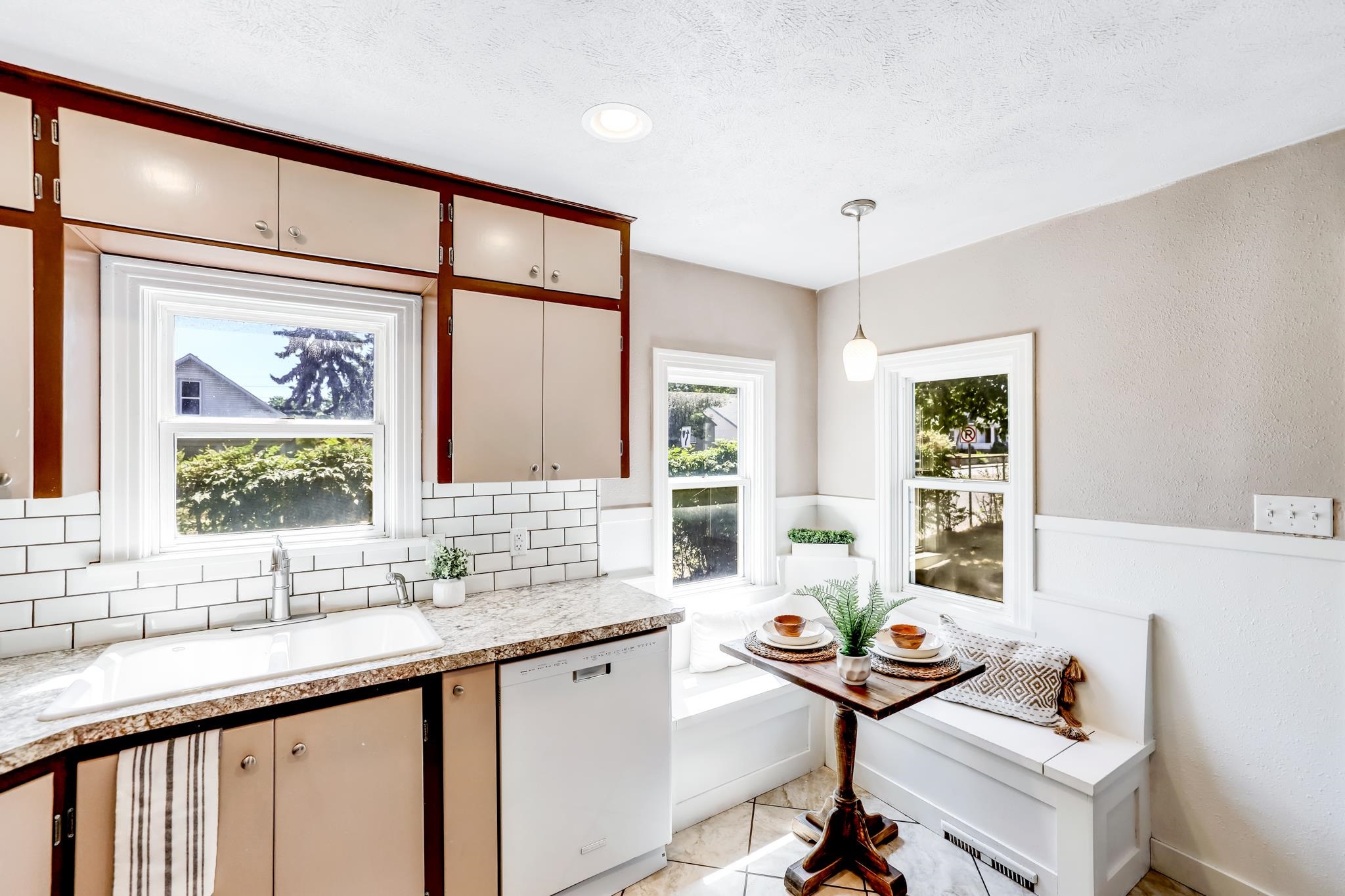 4703 North Stone Street Spokane, WA 99207 - Photo 18 of 40