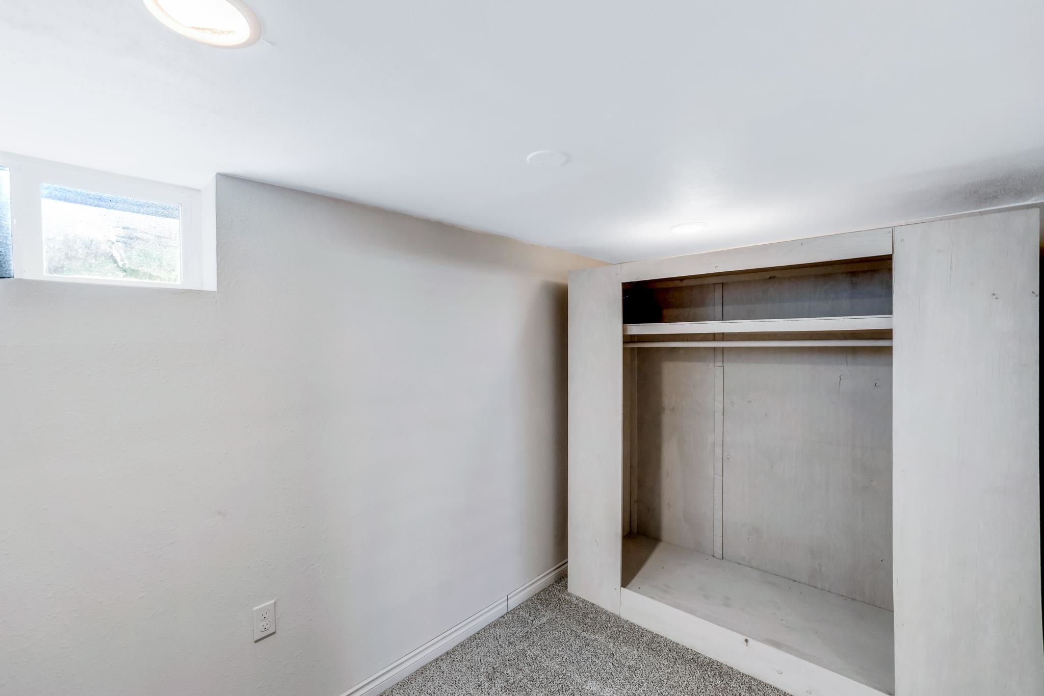 4703 North Stone Street Spokane, WA 99207 - Photo 22 of 40