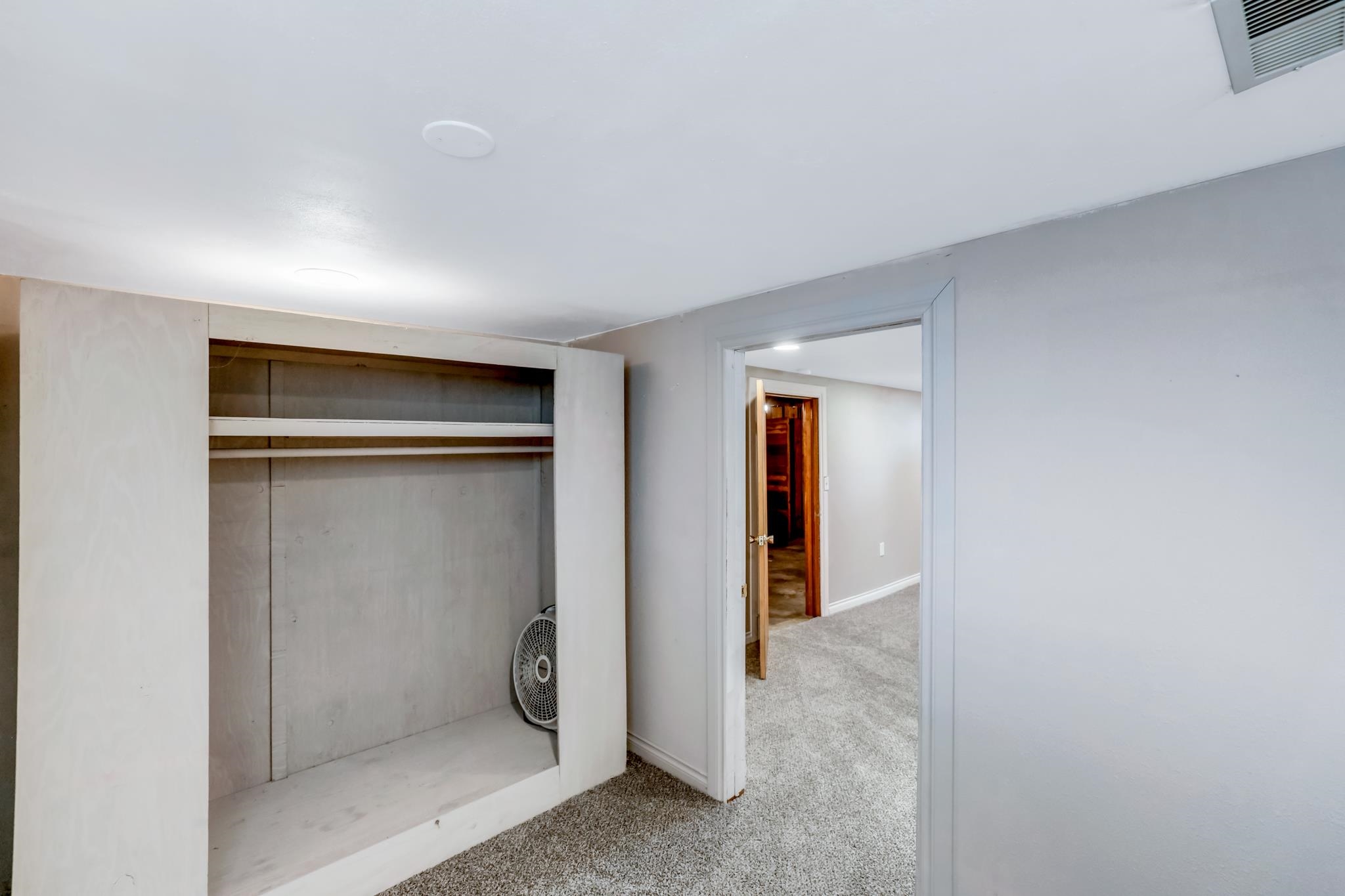 4703 North Stone Street Spokane, WA 99207 - Photo 23 of 40