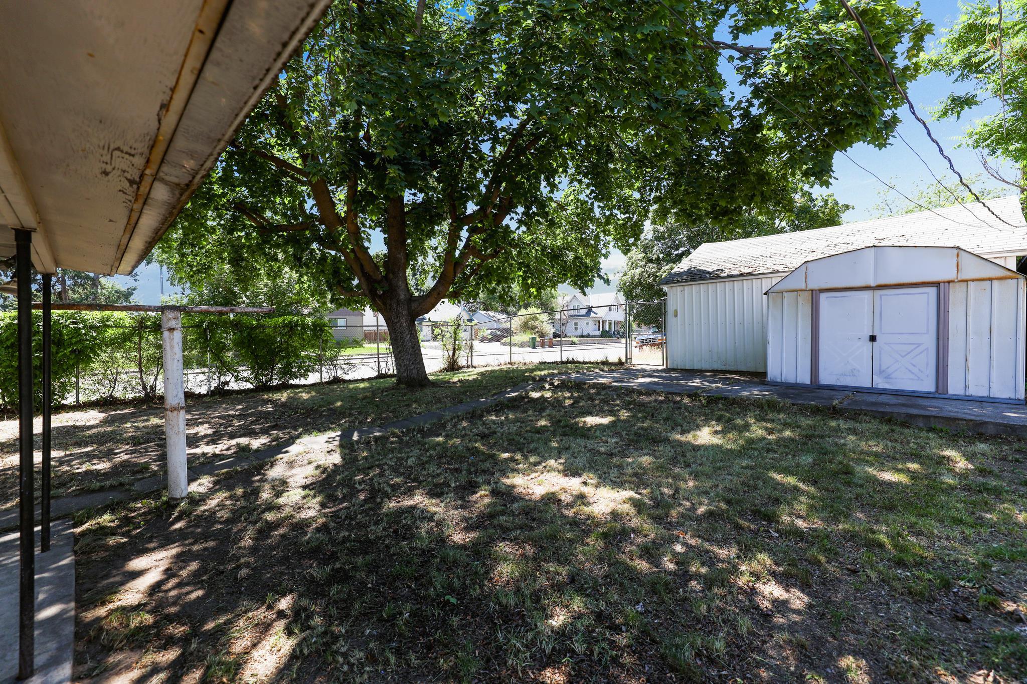 4703 North Stone Street Spokane, WA 99207 - Photo 30 of 40