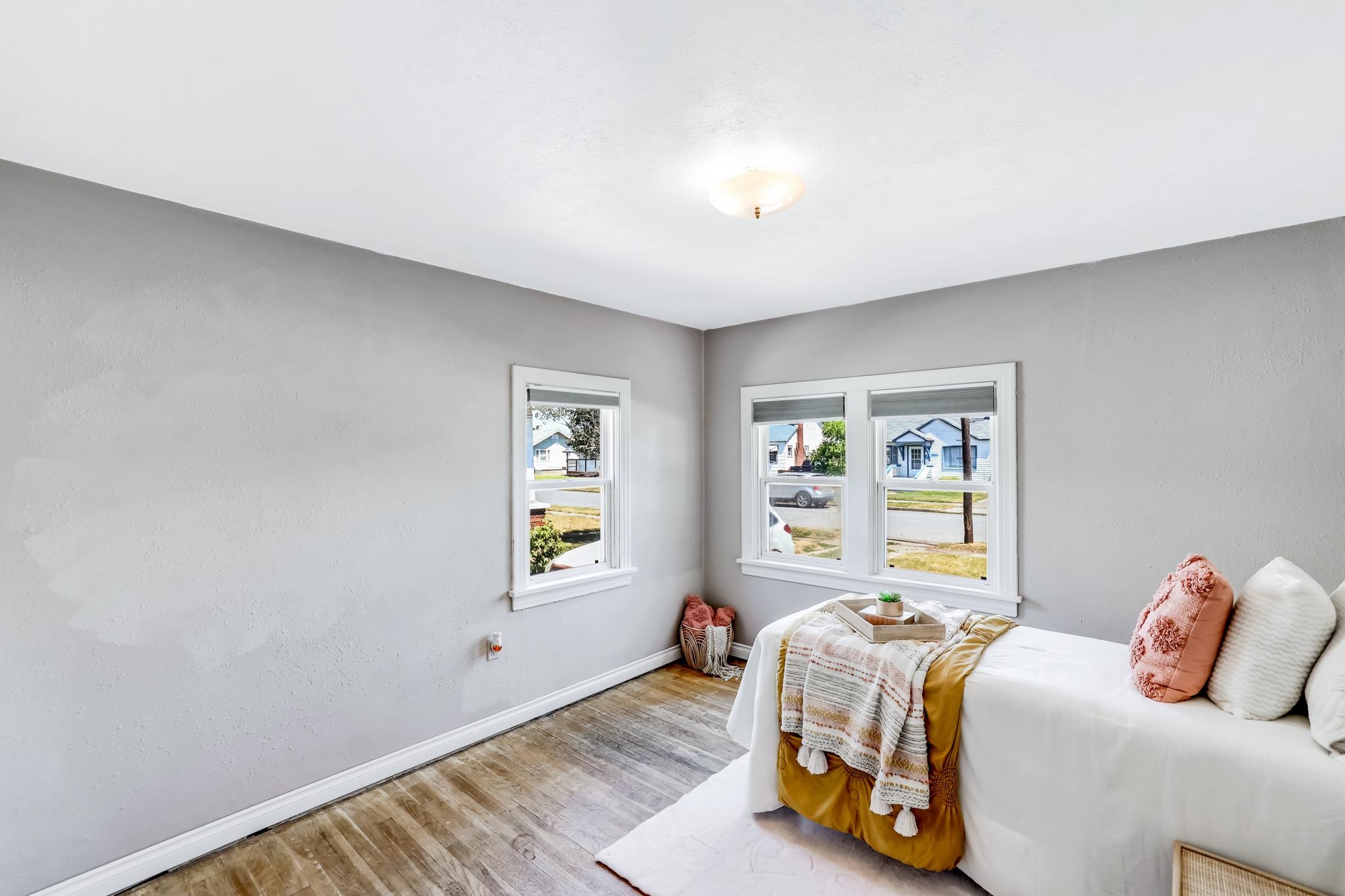 4703 North Stone Street Spokane, WA 99207 - Photo 7 of 40