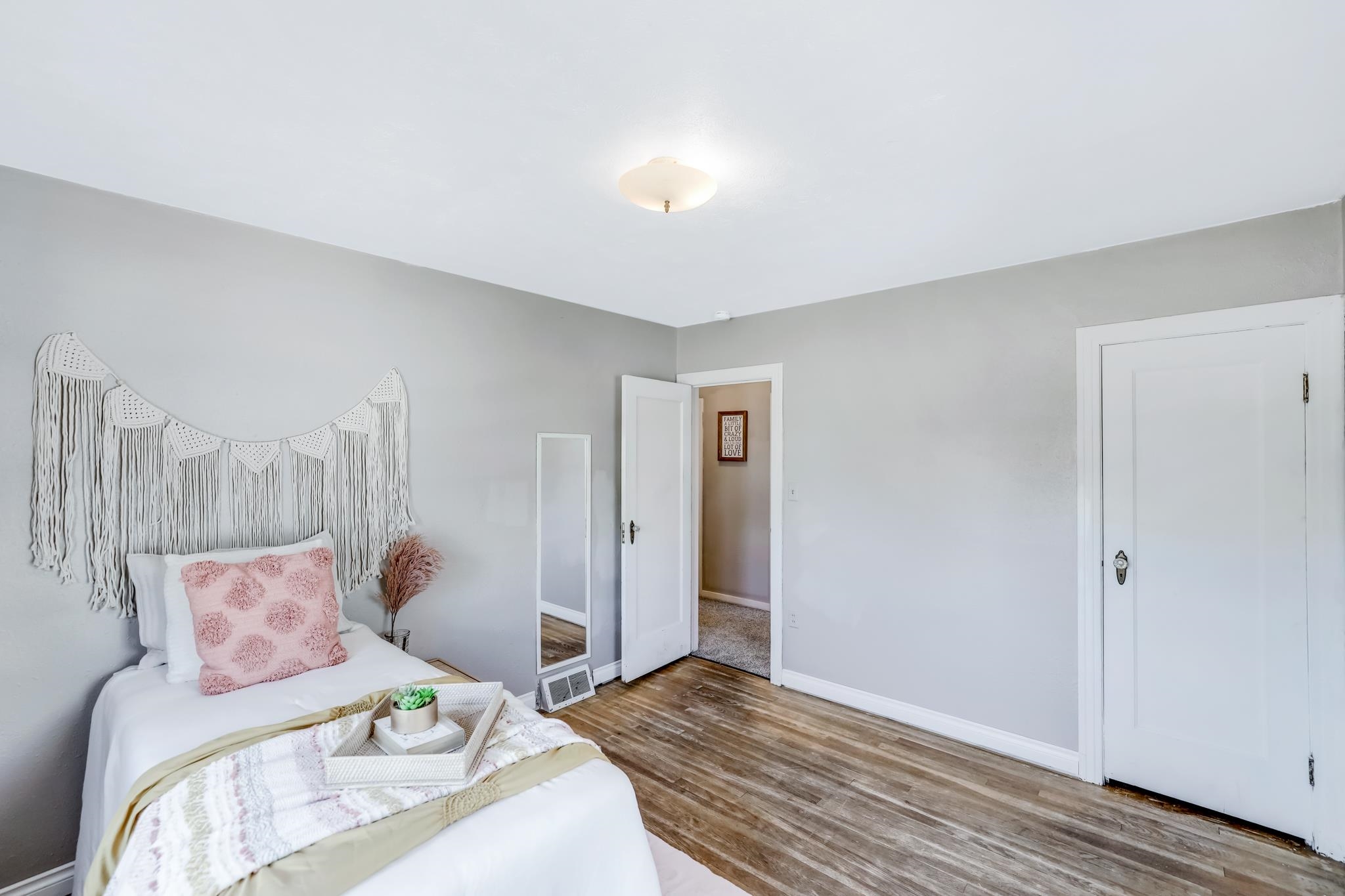 4703 North Stone Street Spokane, WA 99207 - Photo 9 of 40