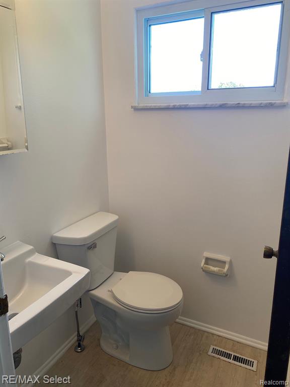 4096 Beecher Road Flint, MI 48532 - Photo 10 of 22