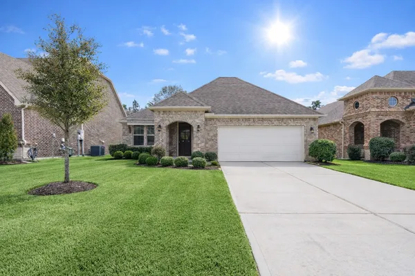 $350,000 | 12215 Forest Villas Lane, Conroe, TX 77304