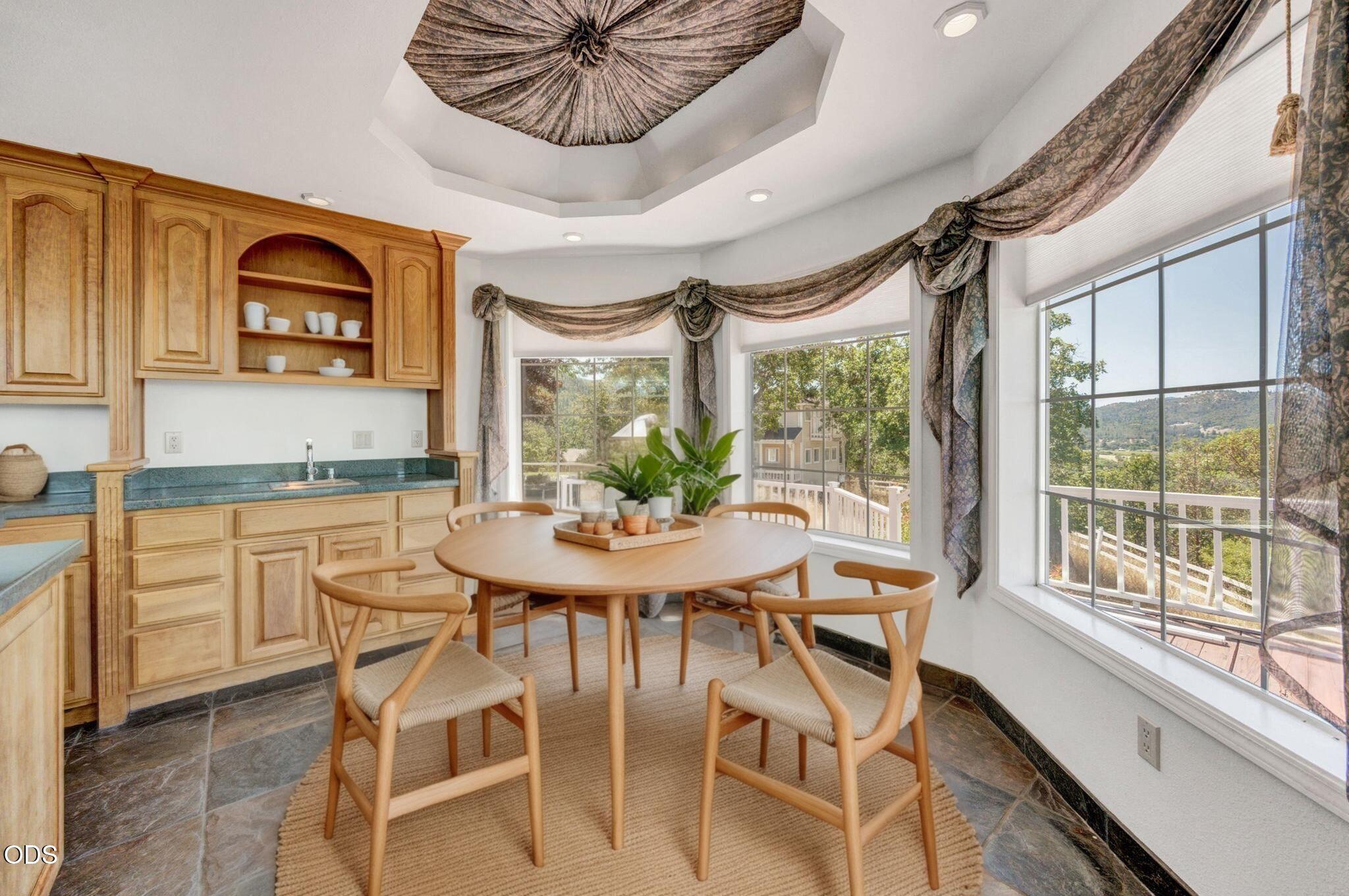 5311 Pioneer Road Medford, OR 97501 - Photo 21 of 52 Gallery Image 21