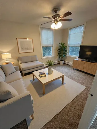 $1,900 | 33 Rockland Street, Unit 2, Canton, MA 02021