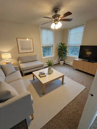 $1,900 | 33 Rockland Street, Unit 2, Canton, MA 02021