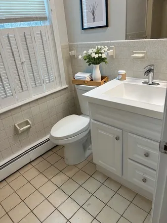 $1,900 | 33 Rockland Street, Unit 2, Canton, MA 02021