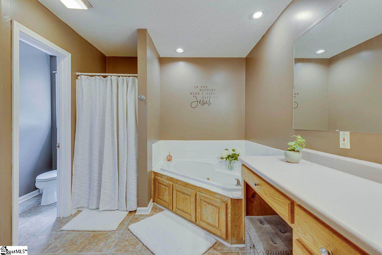 340 Adger Road Easley, SC 29642 - Photo 16 of 48