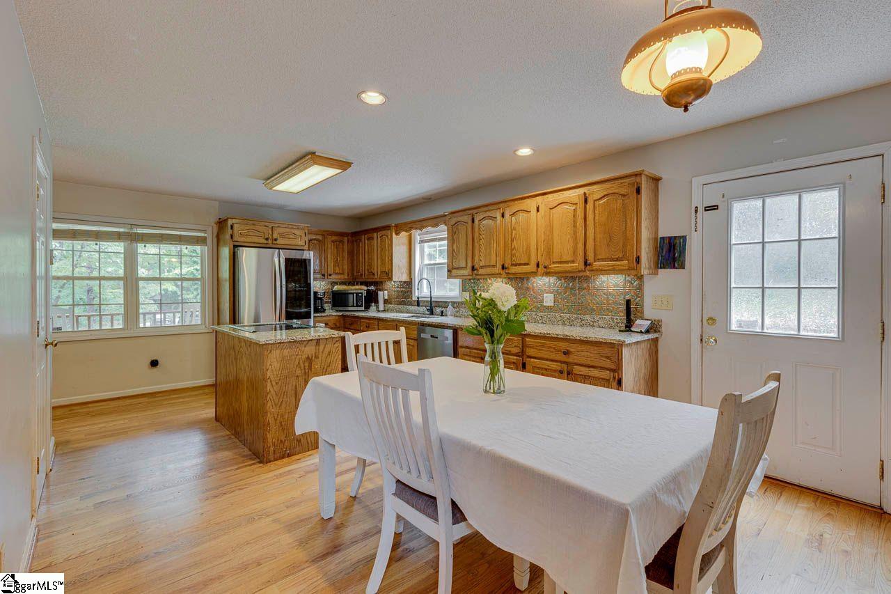 340 Adger Road Easley, SC 29642 - Photo 8 of 48