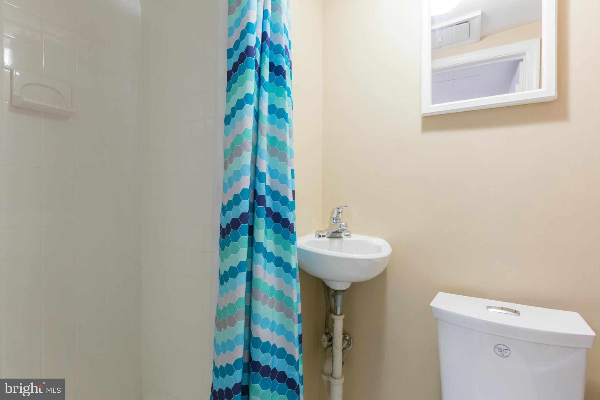 2708 O Street Northwest Washington, DC 20007 - Photo 18 of 30 Bath