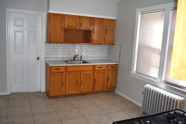 $2,300 | 316 Hillside Avenue, Hillside, NJ 07205