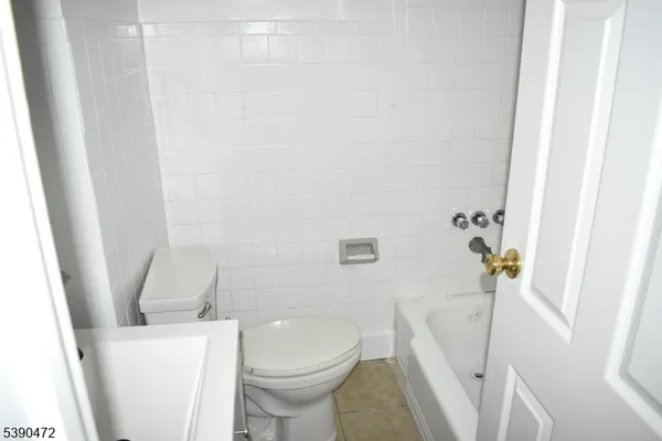 $2,300 | 316 Hillside Avenue, Hillside, NJ 07205