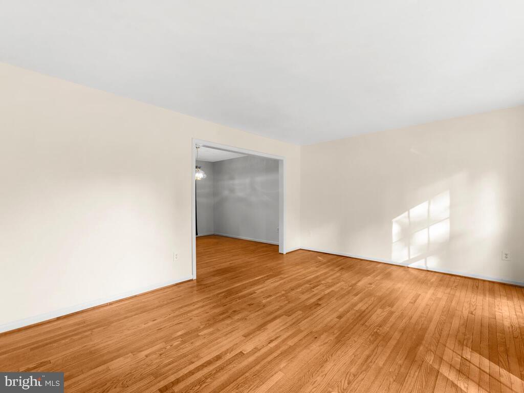4960 Moonfall Way Columbia, MD 21044 - Photo 4 of 45