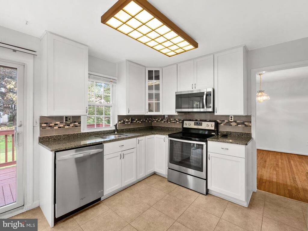 4960 Moonfall Way Columbia, MD 21044 - Photo 8 of 45