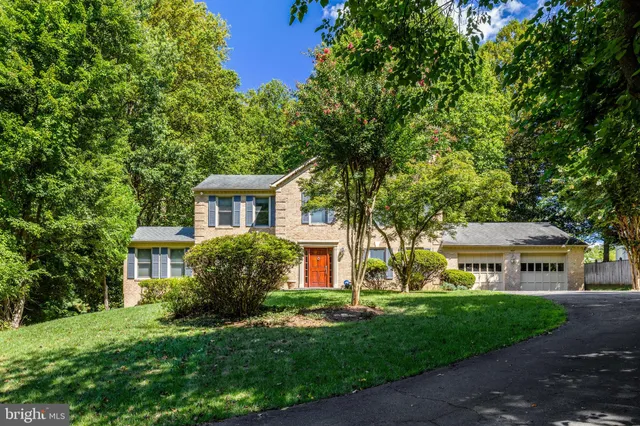 $1,299,000 | 987 Old Holly Drive, Great Falls, VA 22066