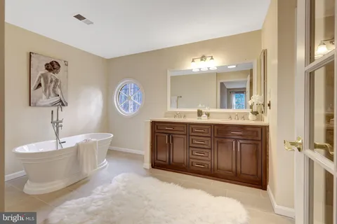 $1,299,000 | 987 Old Holly Drive, Great Falls, VA 22066