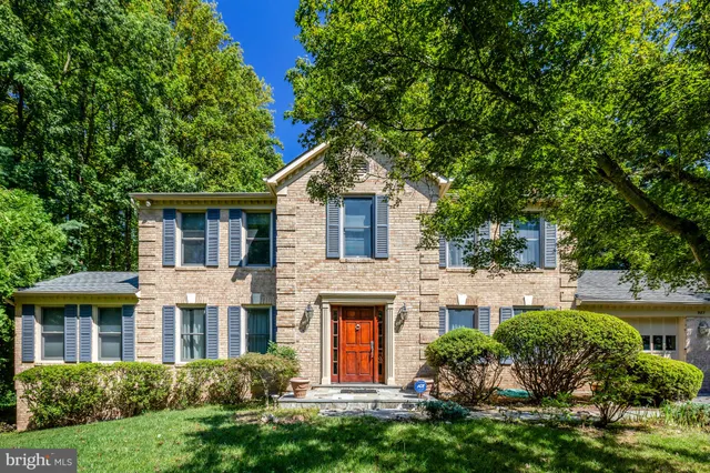 $1,299,000 | 987 Old Holly Drive, Great Falls, VA 22066