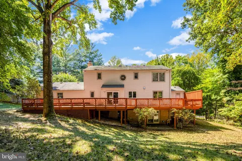 $1,299,000 | 987 Old Holly Drive, Great Falls, VA 22066