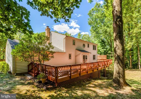 $1,299,000 | 987 Old Holly Drive, Great Falls, VA 22066