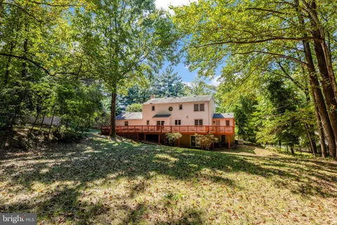 $1,299,000 | 987 Old Holly Drive, Great Falls, VA 22066