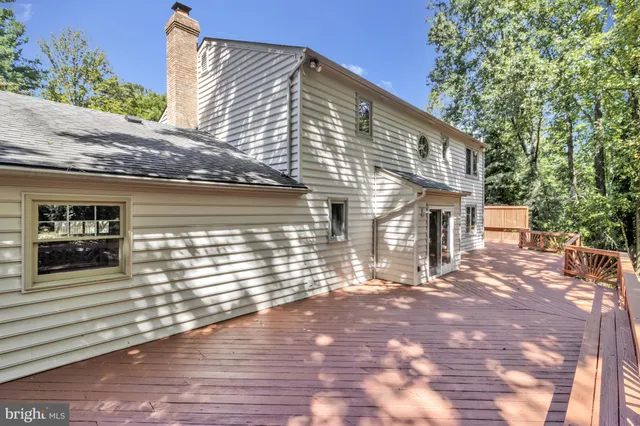 $1,299,000 | 987 Old Holly Drive, Great Falls, VA 22066