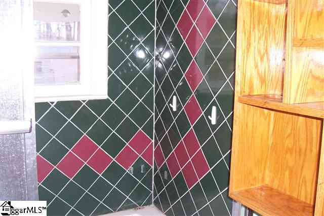 211 Old Bramlett Road Greenville, SC 29611 - Photo 9 of 14 Gallery Image 9