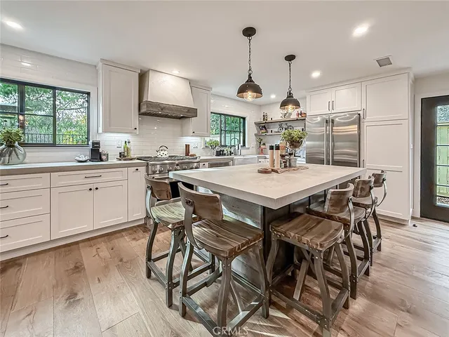 $1,165,000 | 1079 Powderhorn Court, Oak Park, CA 91377