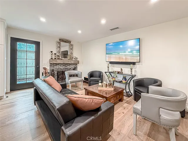 $1,165,000 | 1079 Powderhorn Court, Oak Park, CA 91377