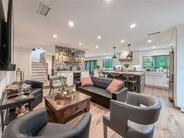 $1,165,000 | 1079 Powderhorn Court, Oak Park, CA 91377