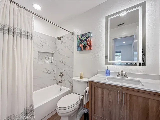 $1,165,000 | 1079 Powderhorn Court, Oak Park, CA 91377