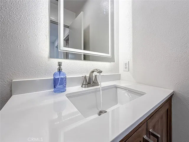 $1,165,000 | 1079 Powderhorn Court, Oak Park, CA 91377