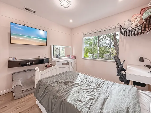 $1,165,000 | 1079 Powderhorn Court, Oak Park, CA 91377