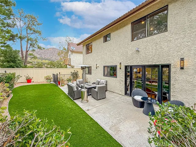 $1,165,000 | 1079 Powderhorn Court, Oak Park, CA 91377